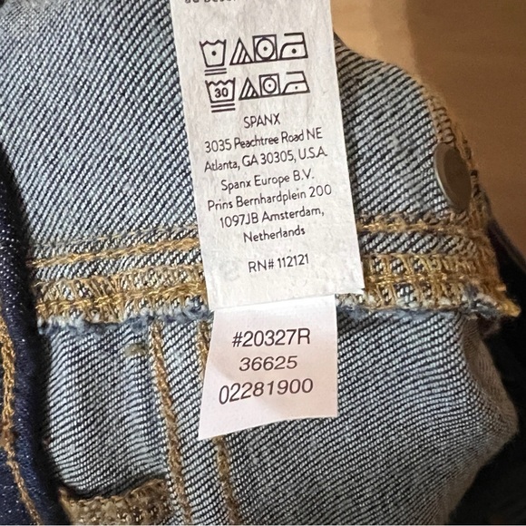 Spanx | Flare Jeans High Rise Pull-On Shaping Slimming Midnight Shade Size XL - Picture 15 of 15